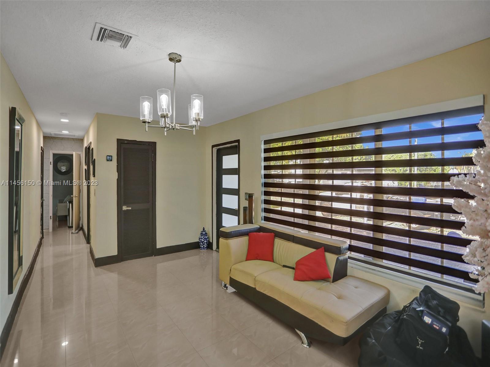 18543 NW 10th Rd