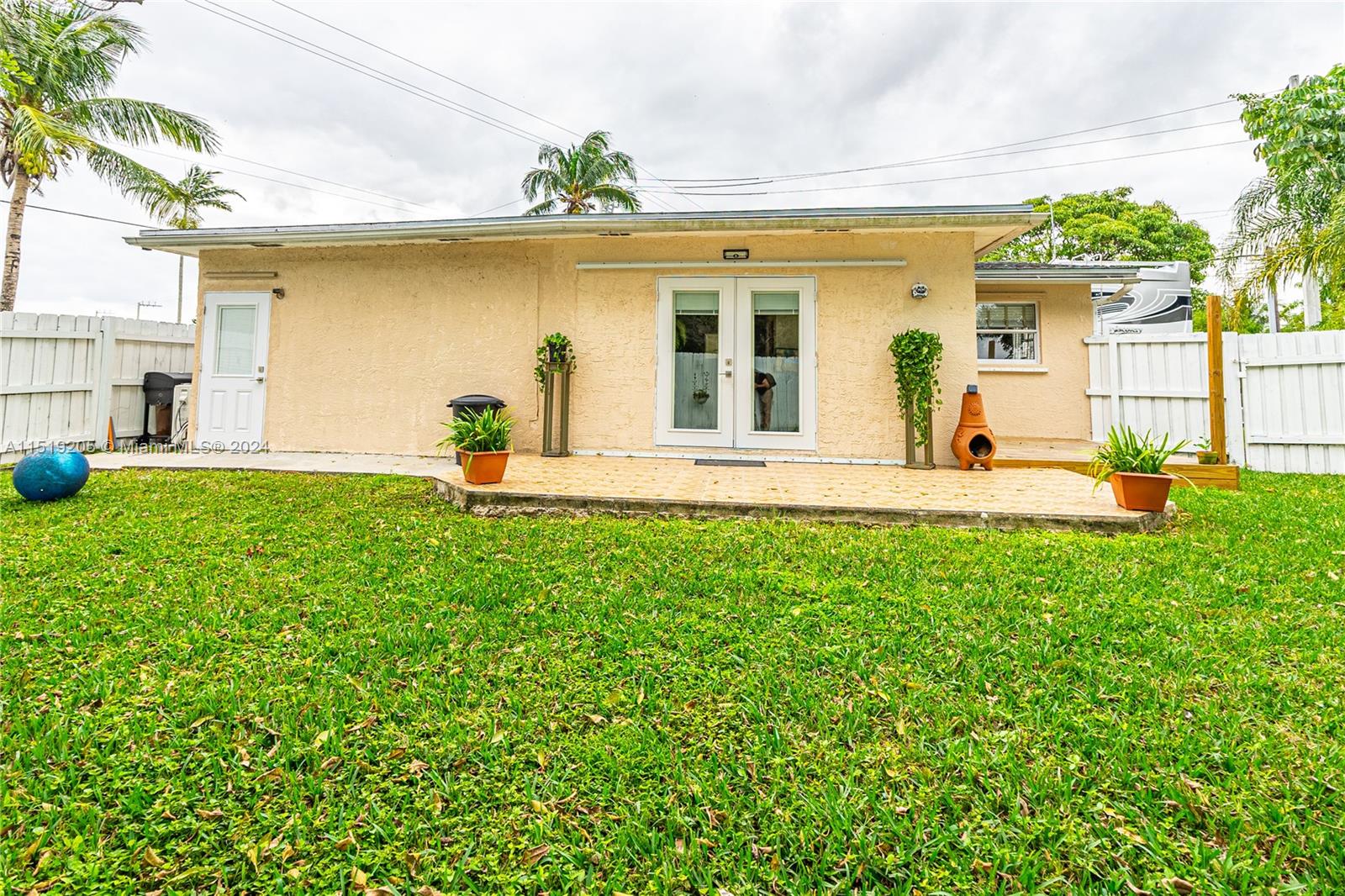 2270 NW 74th Ave