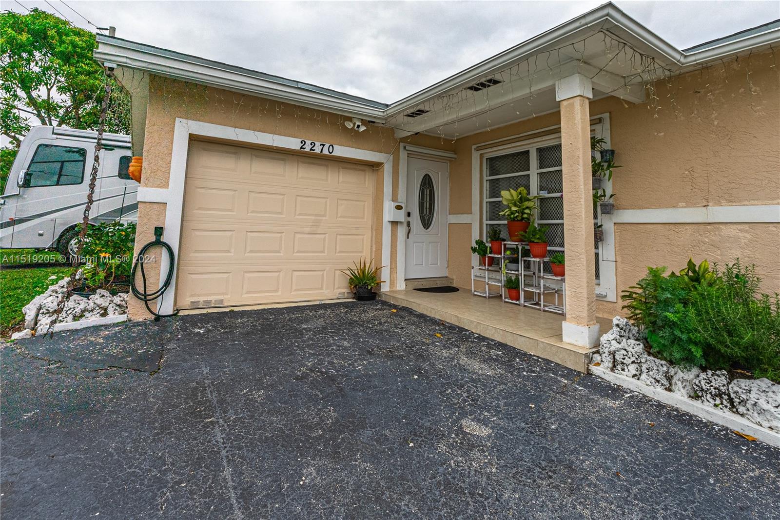 2270 NW 74th Ave
