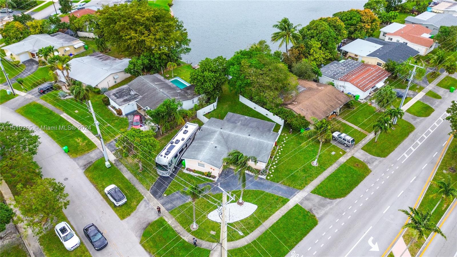 2270 NW 74th Ave