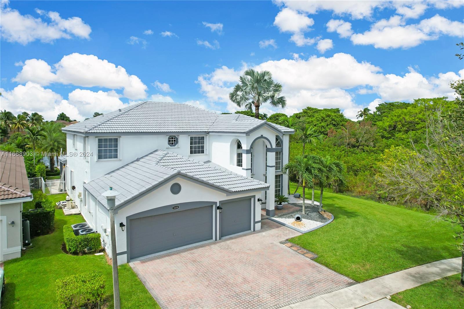 3408 SW 175th Ave