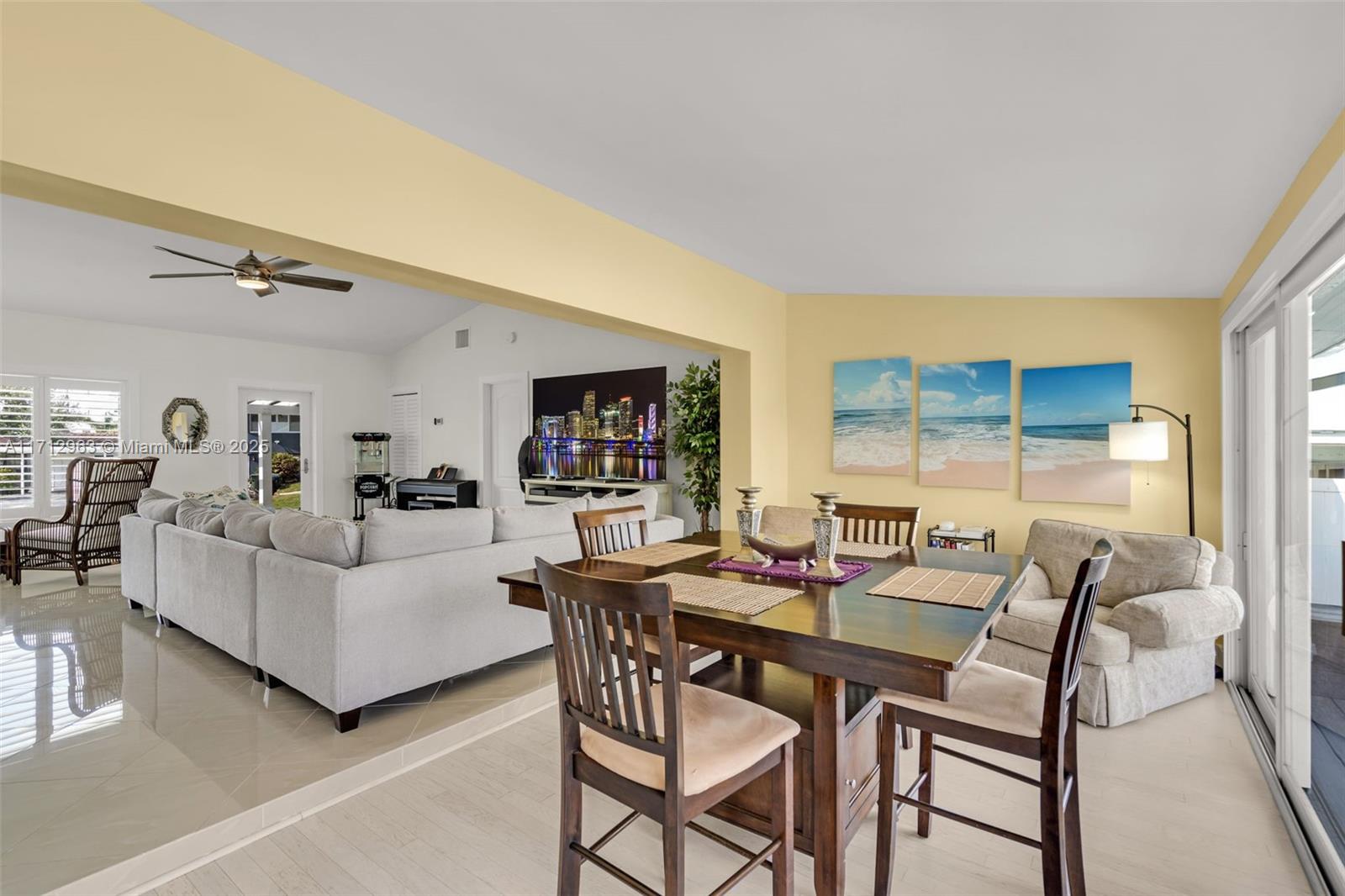 2518 Tortugas Ln