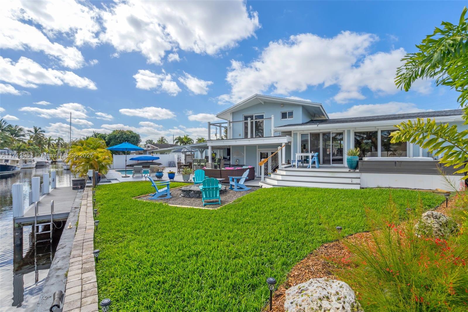 2518 Tortugas Ln