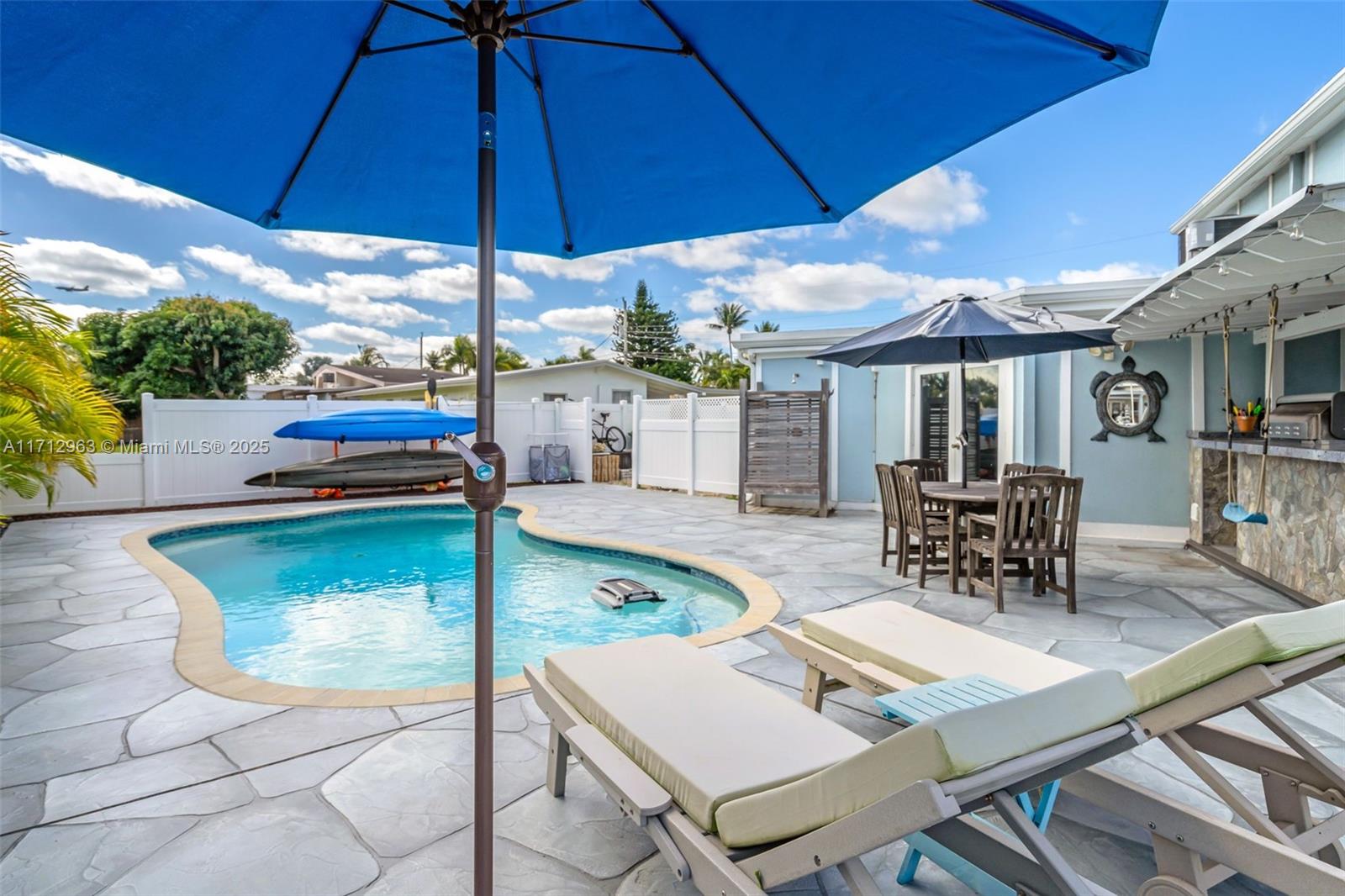 2518 Tortugas Ln