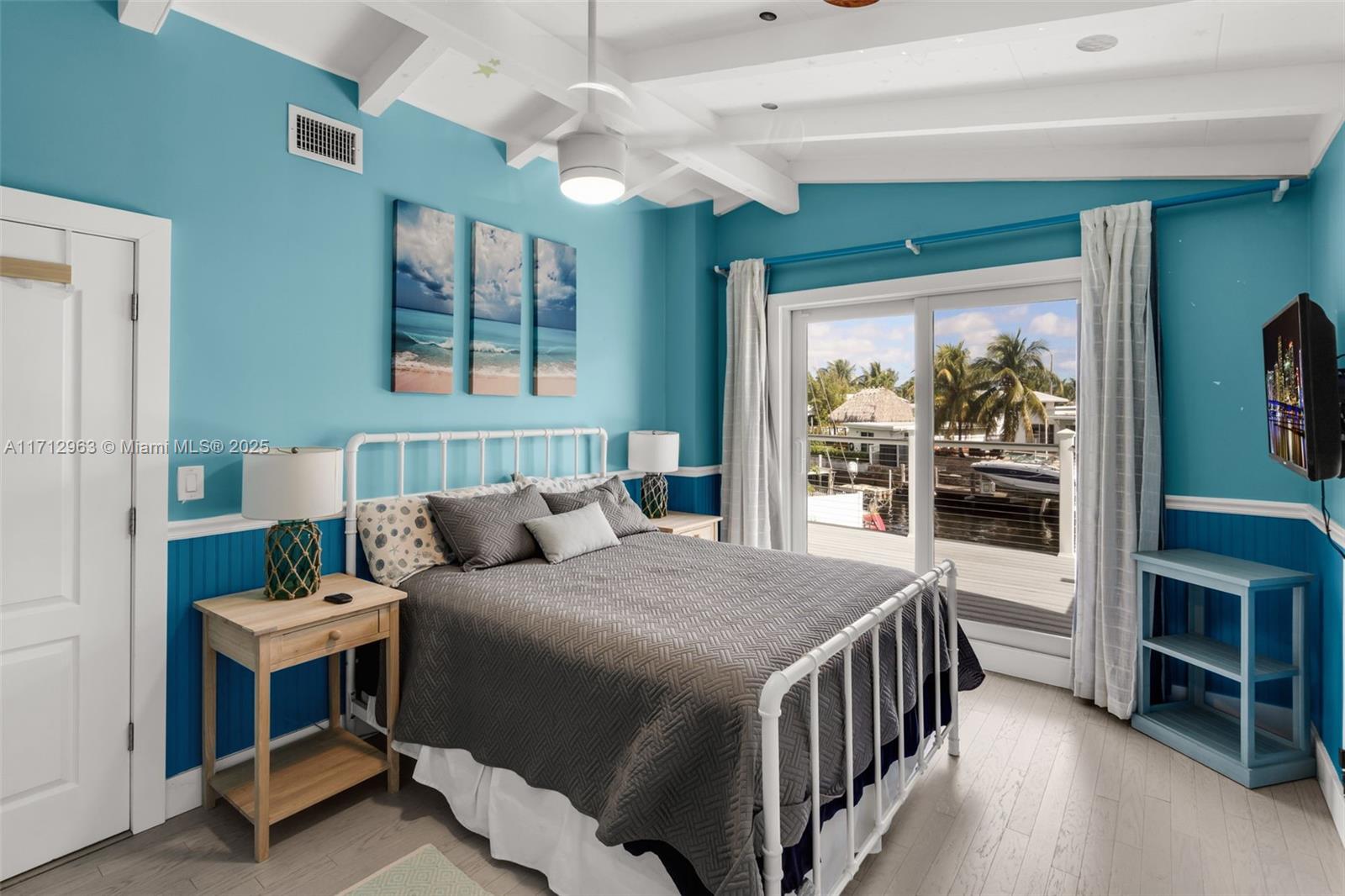 2518 Tortugas Ln