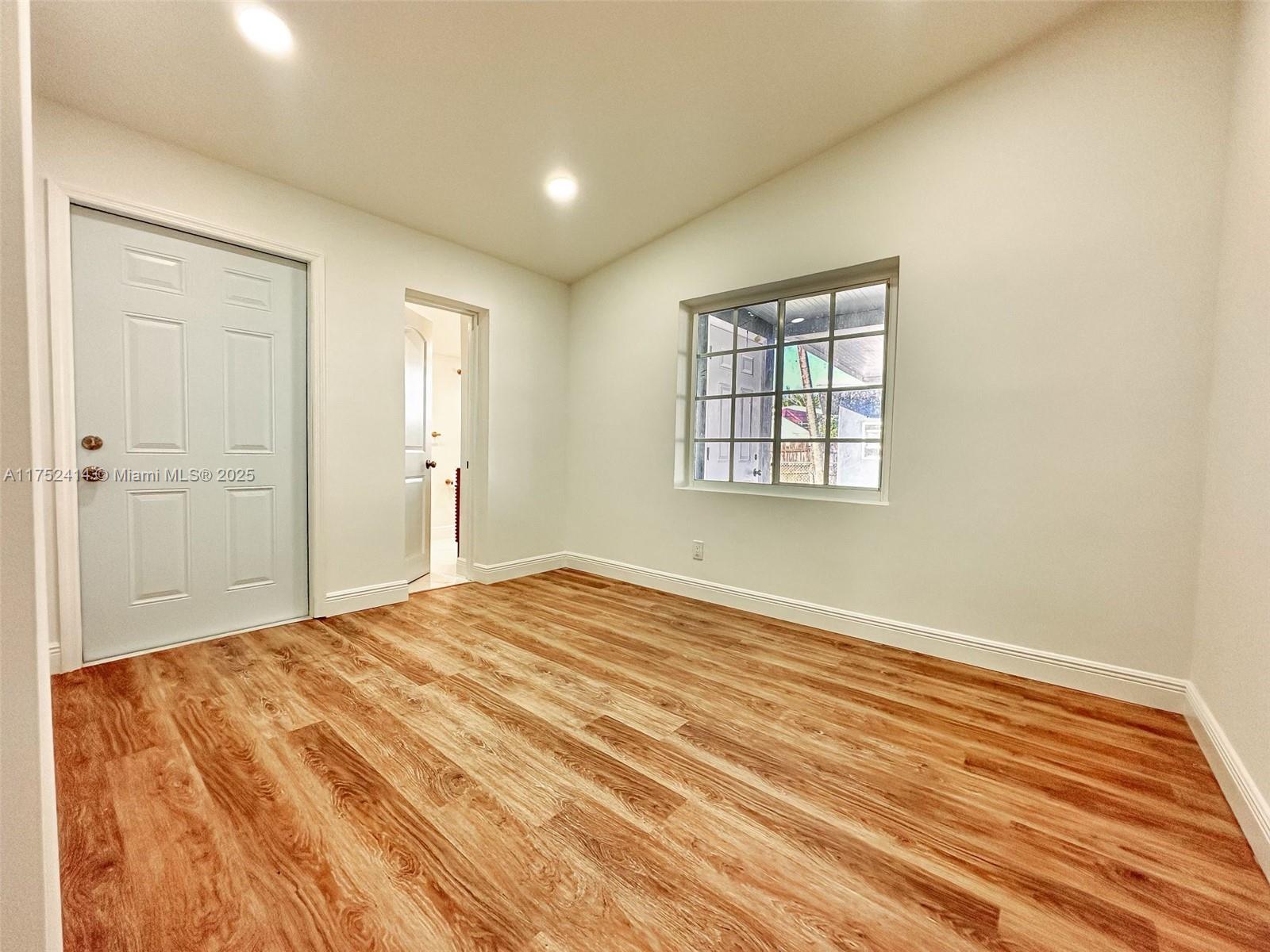 621 SE 3rd Pl
