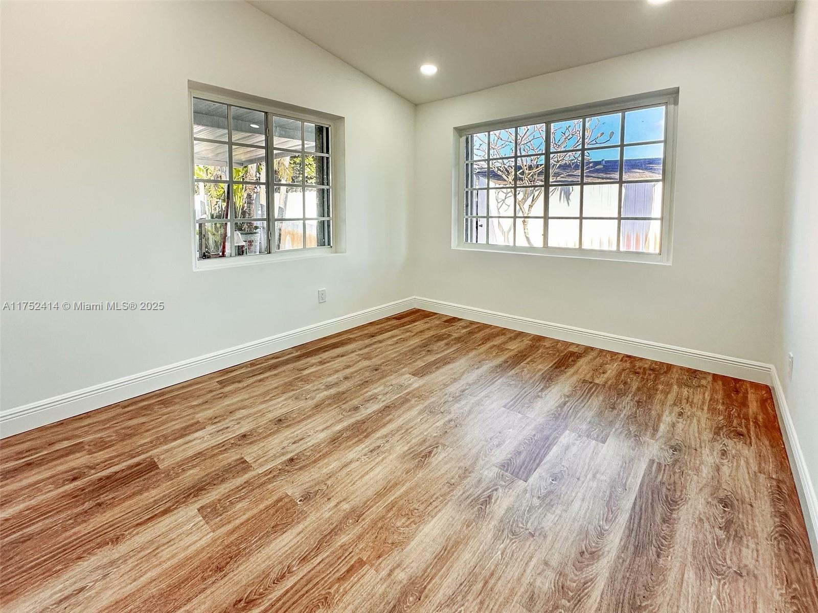 621 SE 3rd Pl