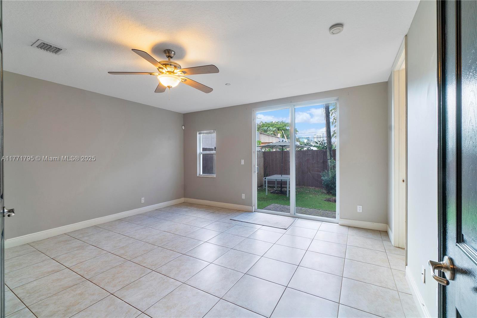 407 SE 13th St