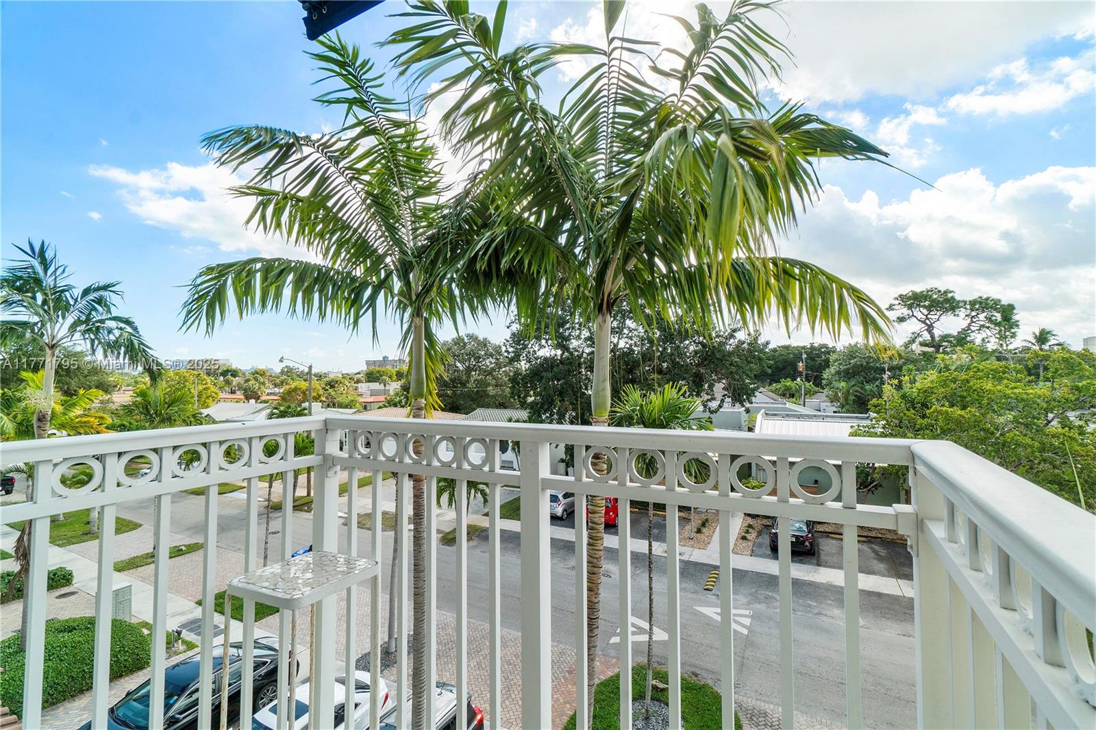 407 SE 13th St