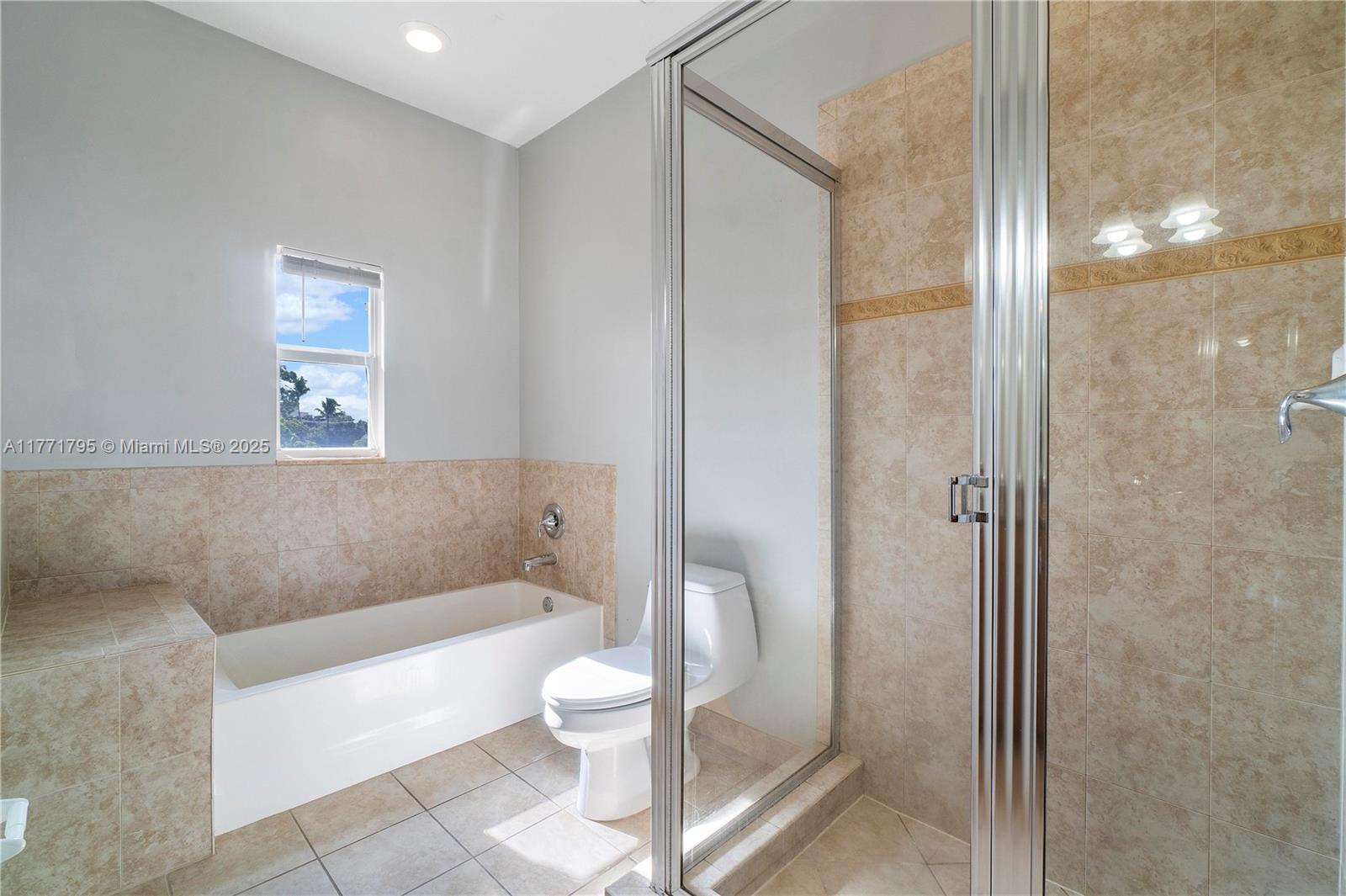407 SE 13th St