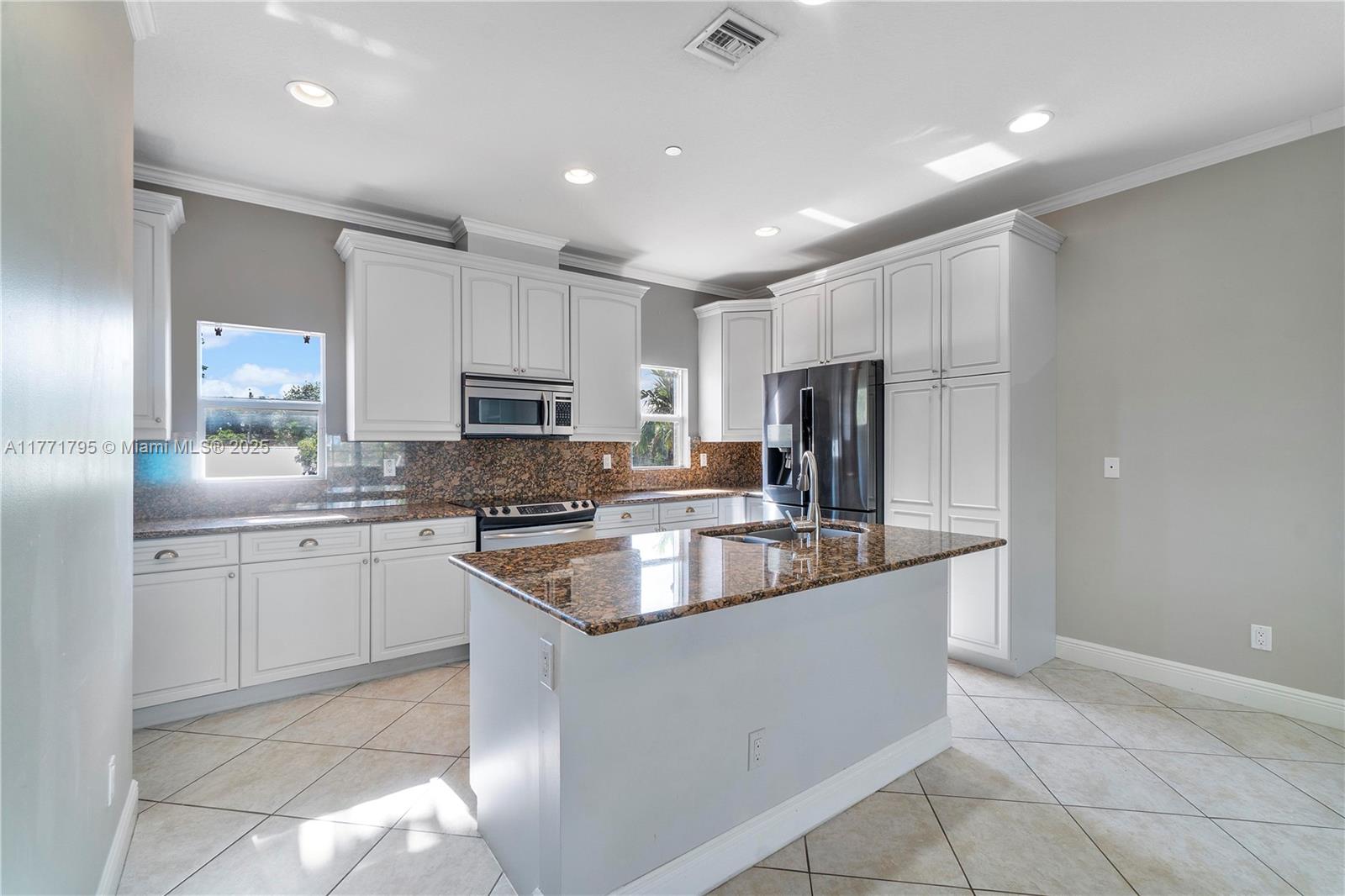 407 SE 13th St