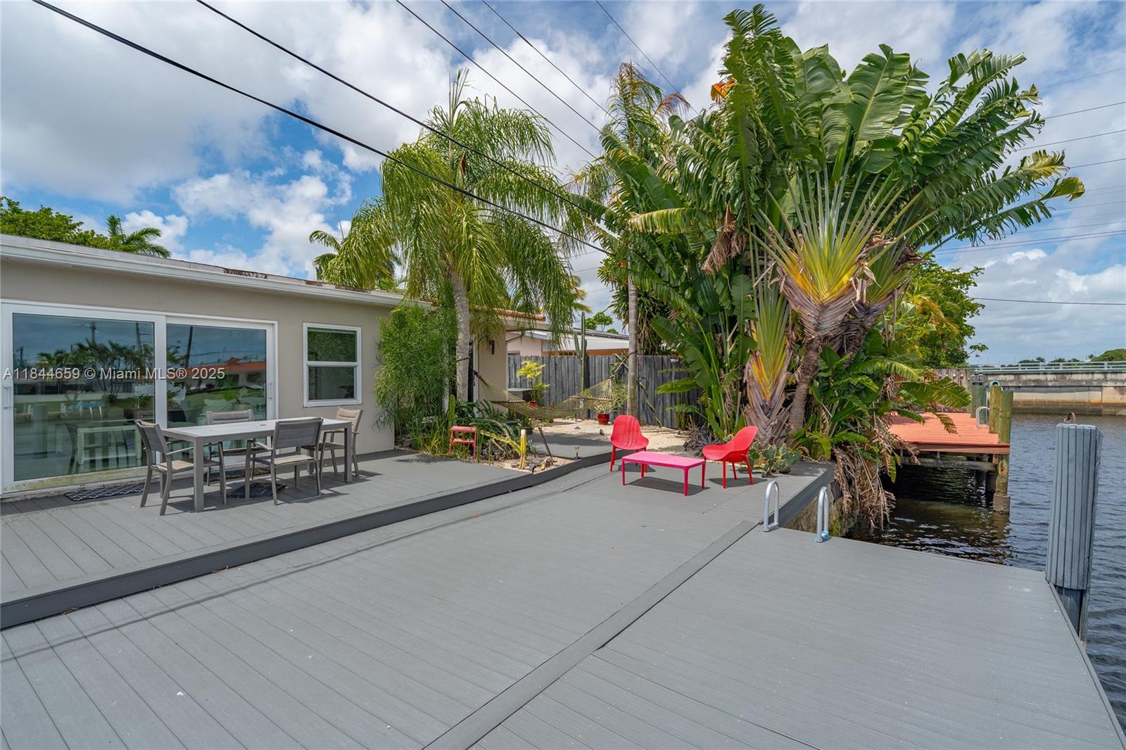 817 NW 30th St