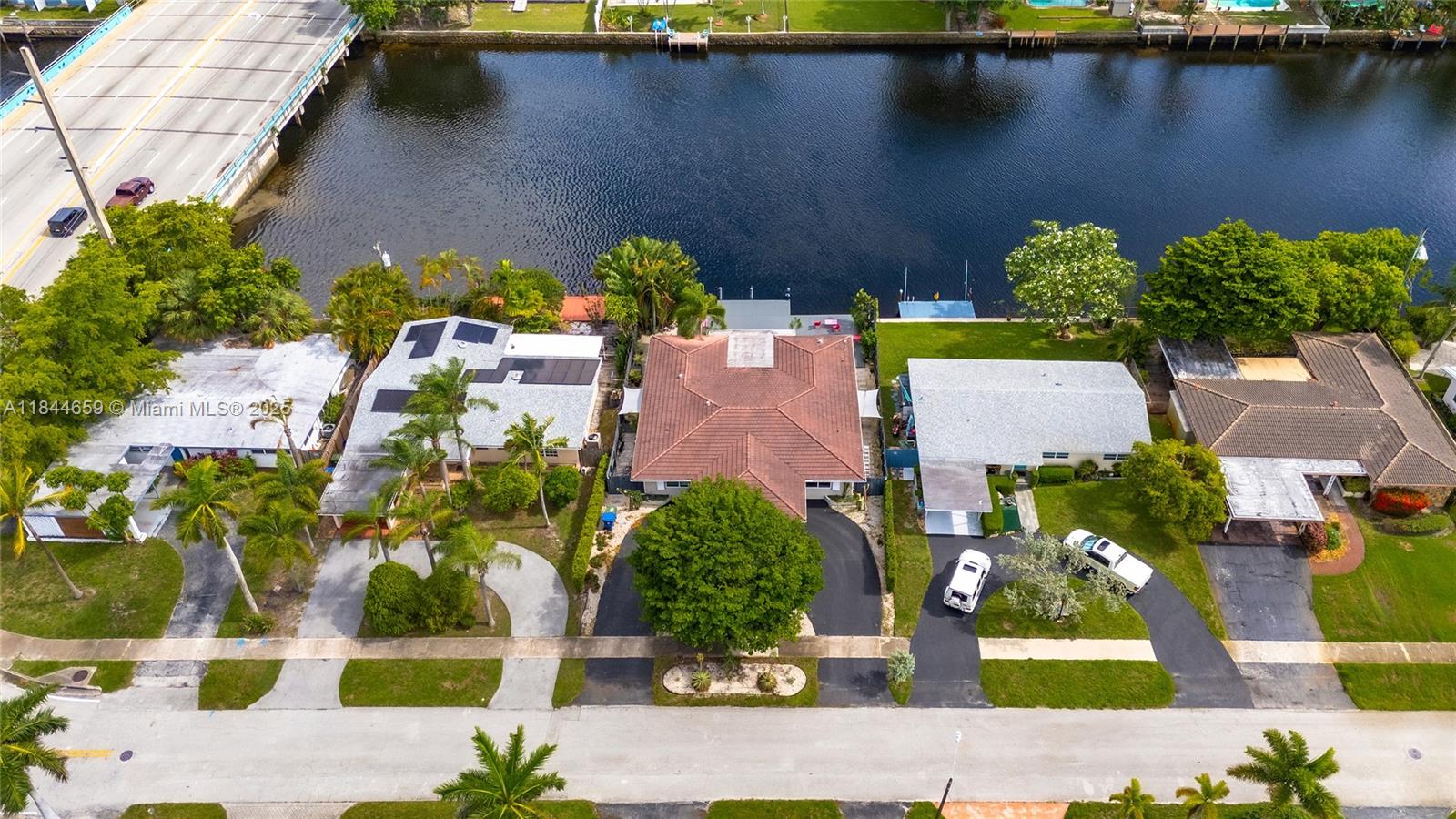 817 NW 30th St