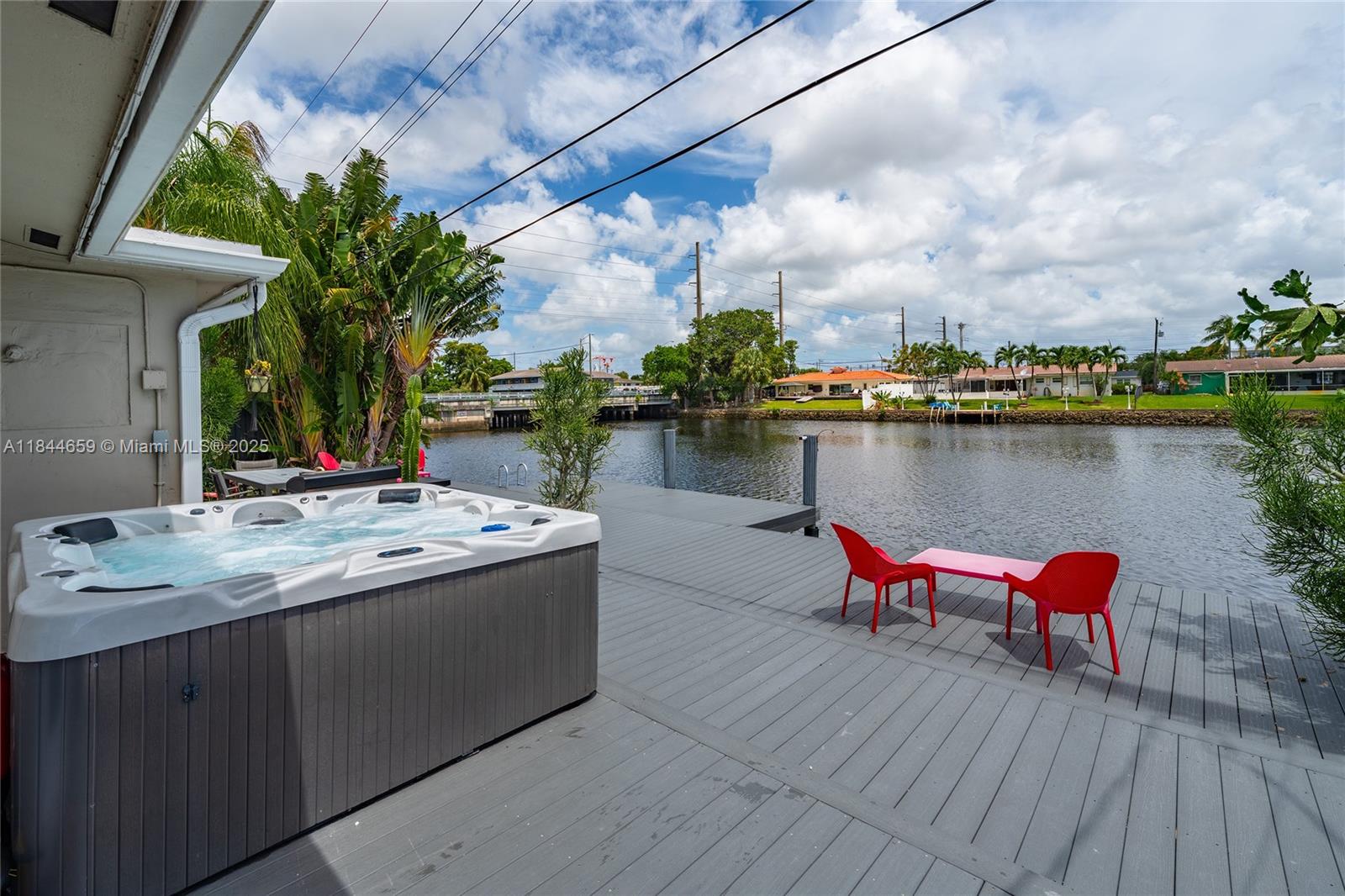 817 NW 30th St