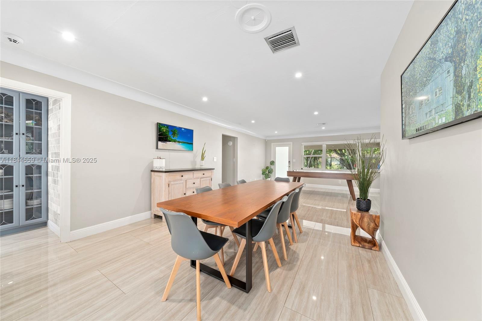 817 NW 30th St
