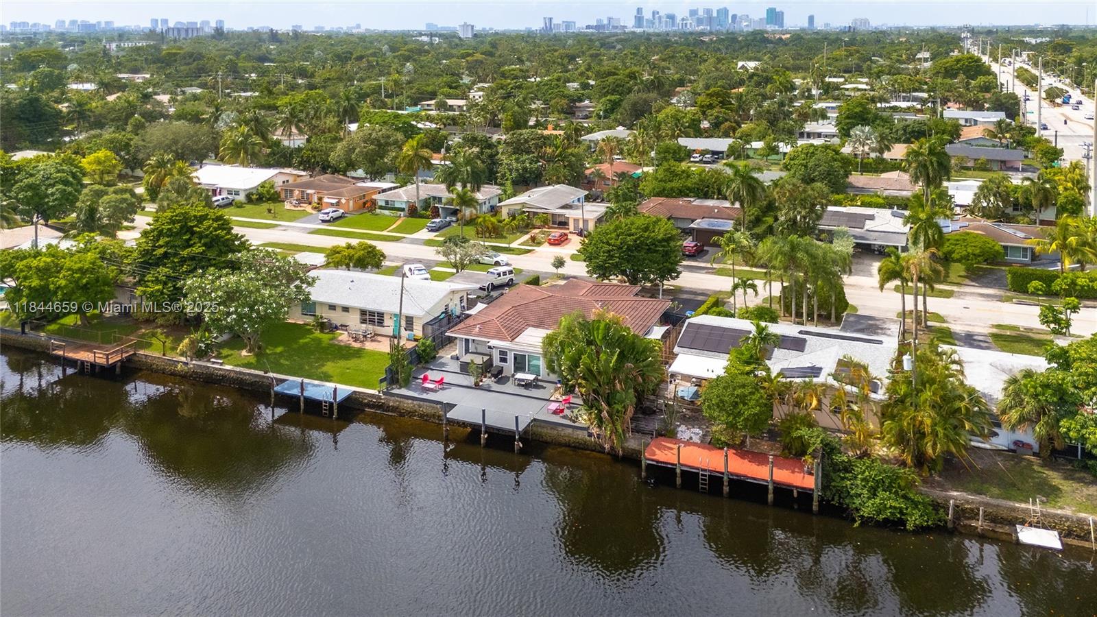 817 NW 30th St