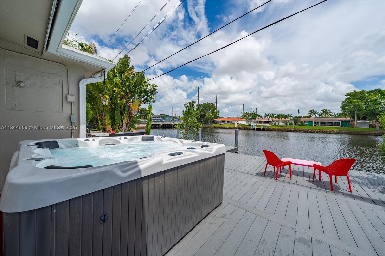 817 NW 30th St