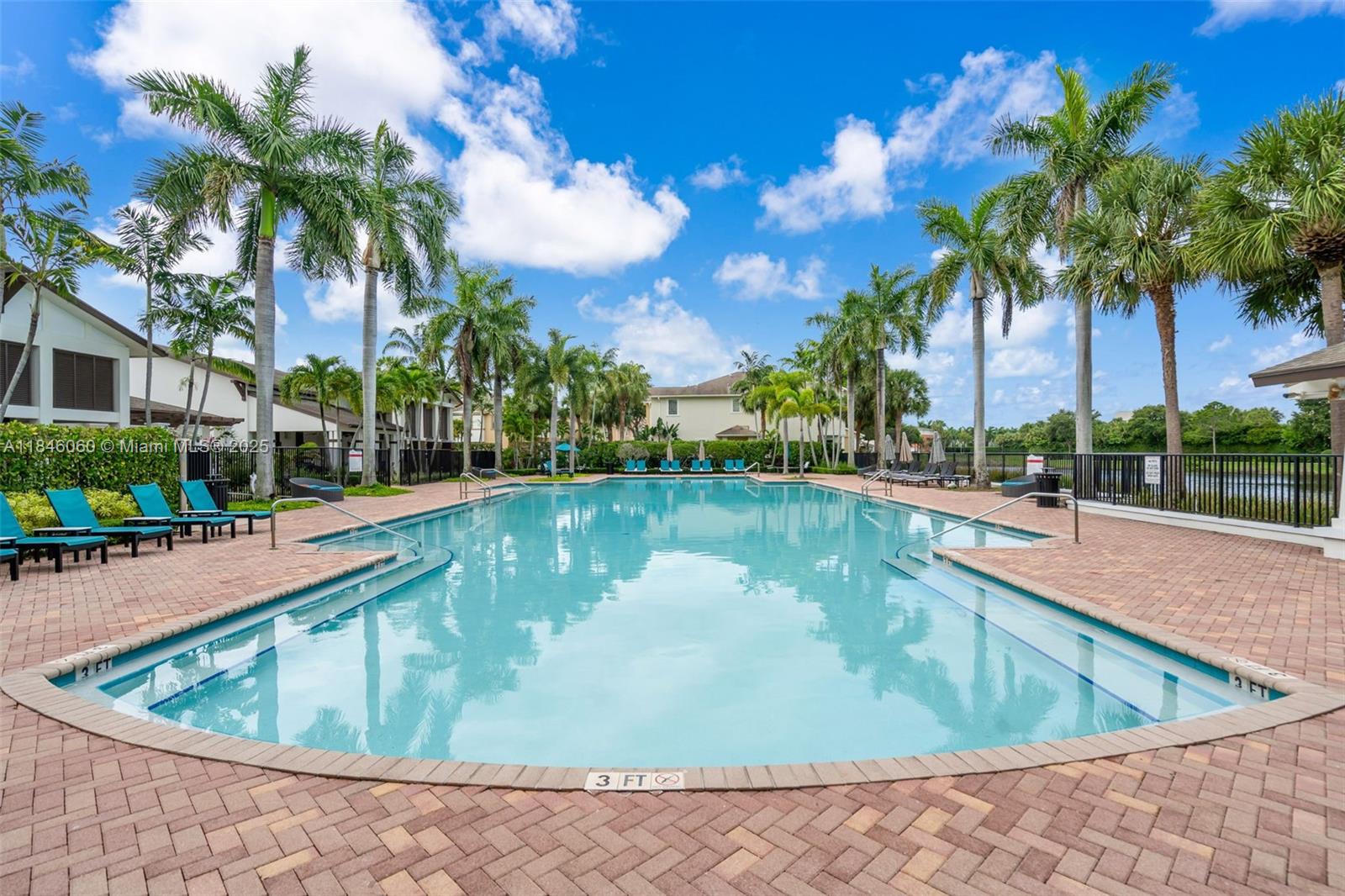 447 Corte Madera Ln # 3