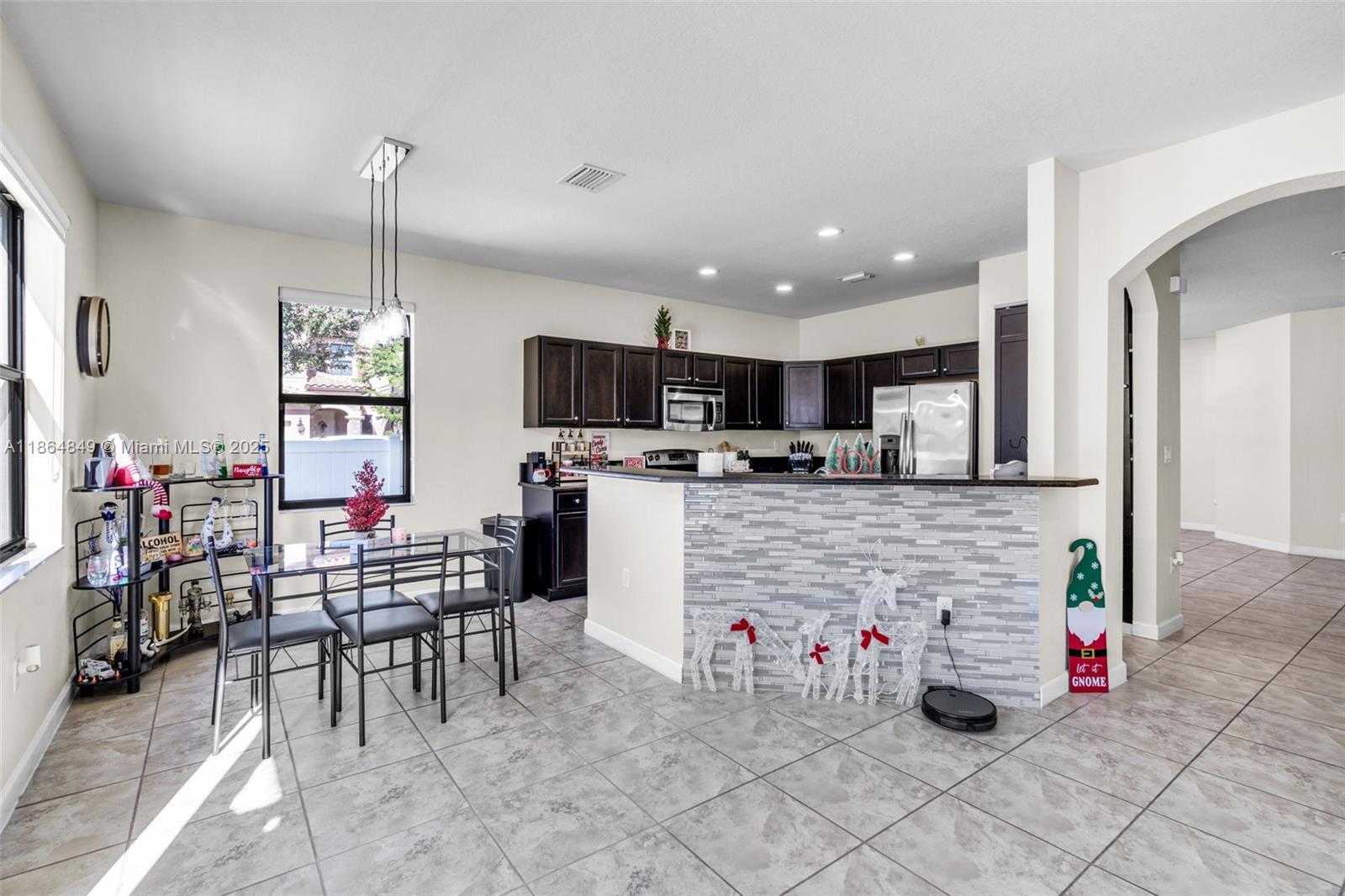 8894 W 34th Ave