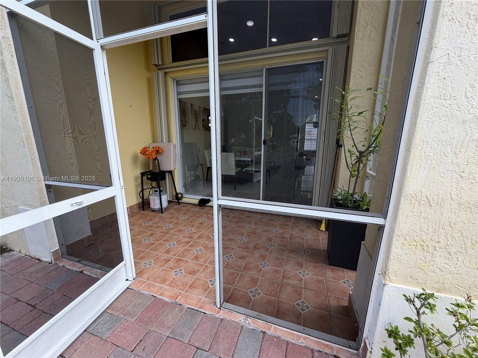 2330 SW 132nd Ave # 2330, Miramar Unit: 2330