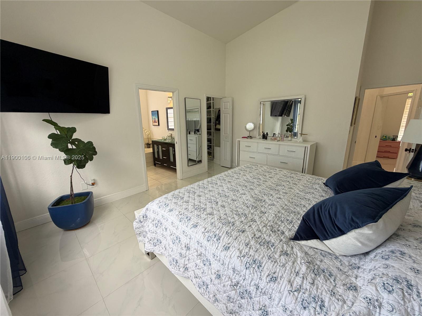 2330 SW 132nd Ave # 2330, Miramar Unit: 2330