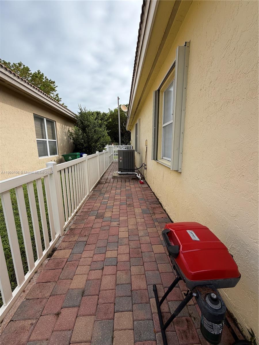 2330 SW 132nd Ave # 2330, Miramar Unit: 2330