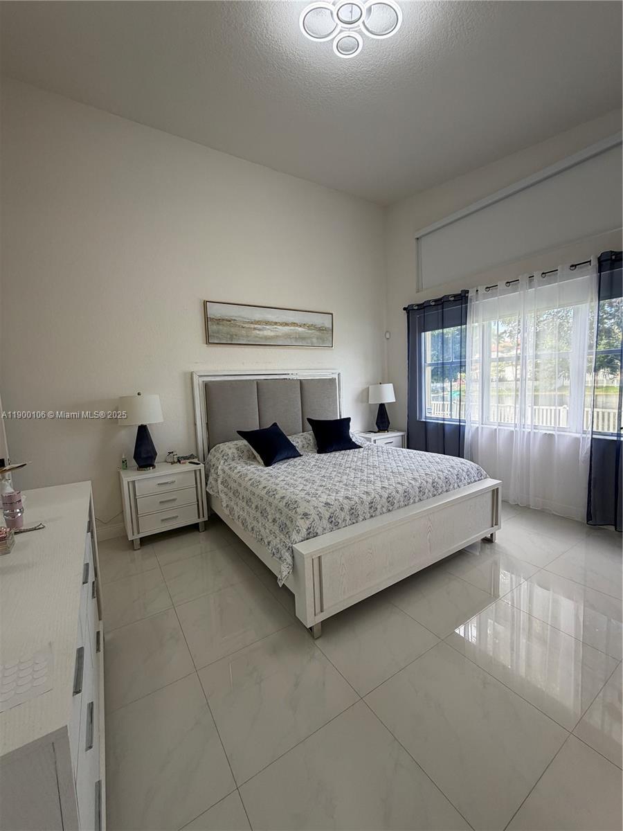 2330 SW 132nd Ave # 2330, Miramar Unit: 2330