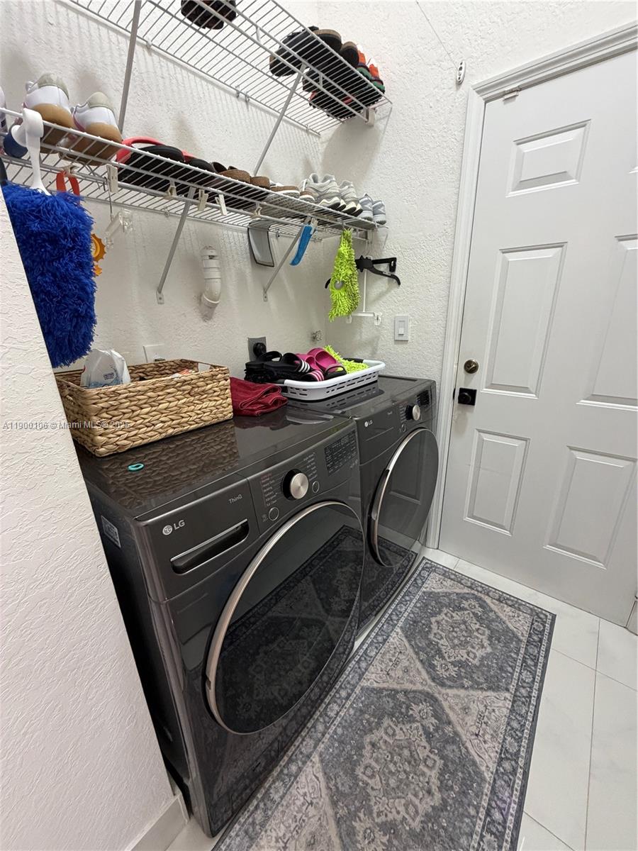 2330 SW 132nd Ave # 2330, Miramar Unit: 2330