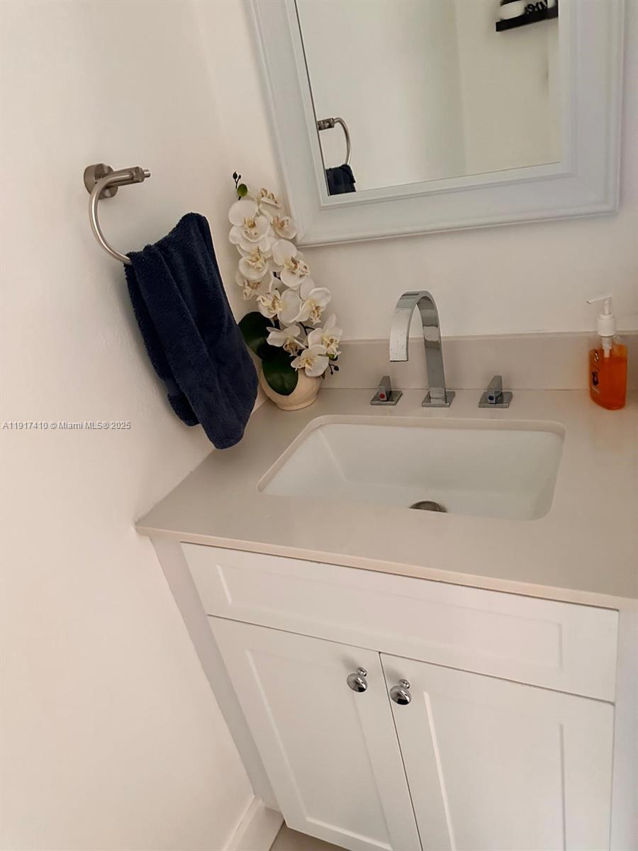 2211 W 53rd Pl # 2225