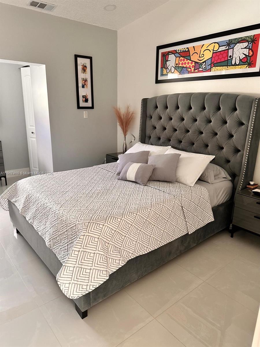 2211 W 53rd Pl # 2225