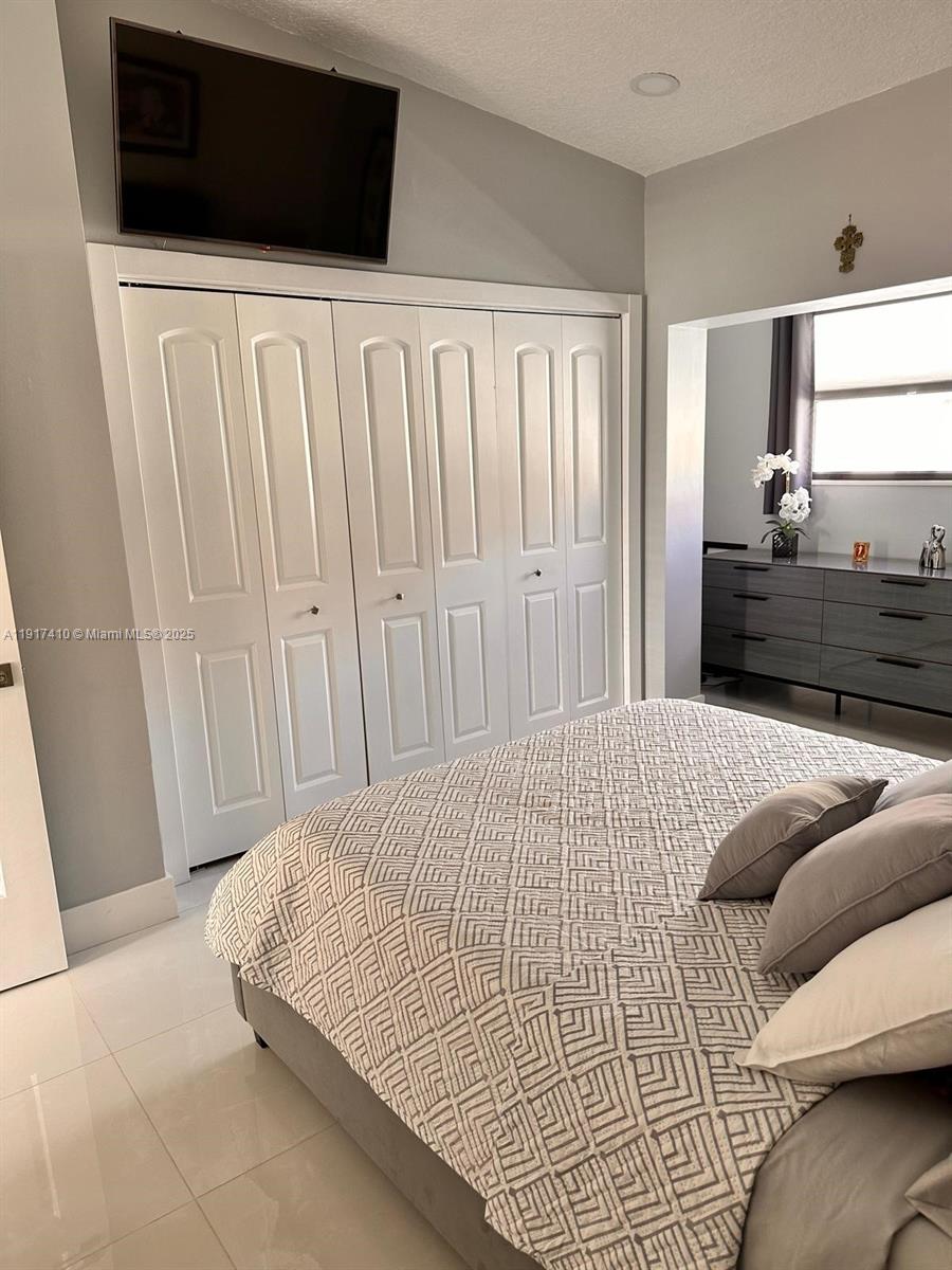 2211 W 53rd Pl # 2225