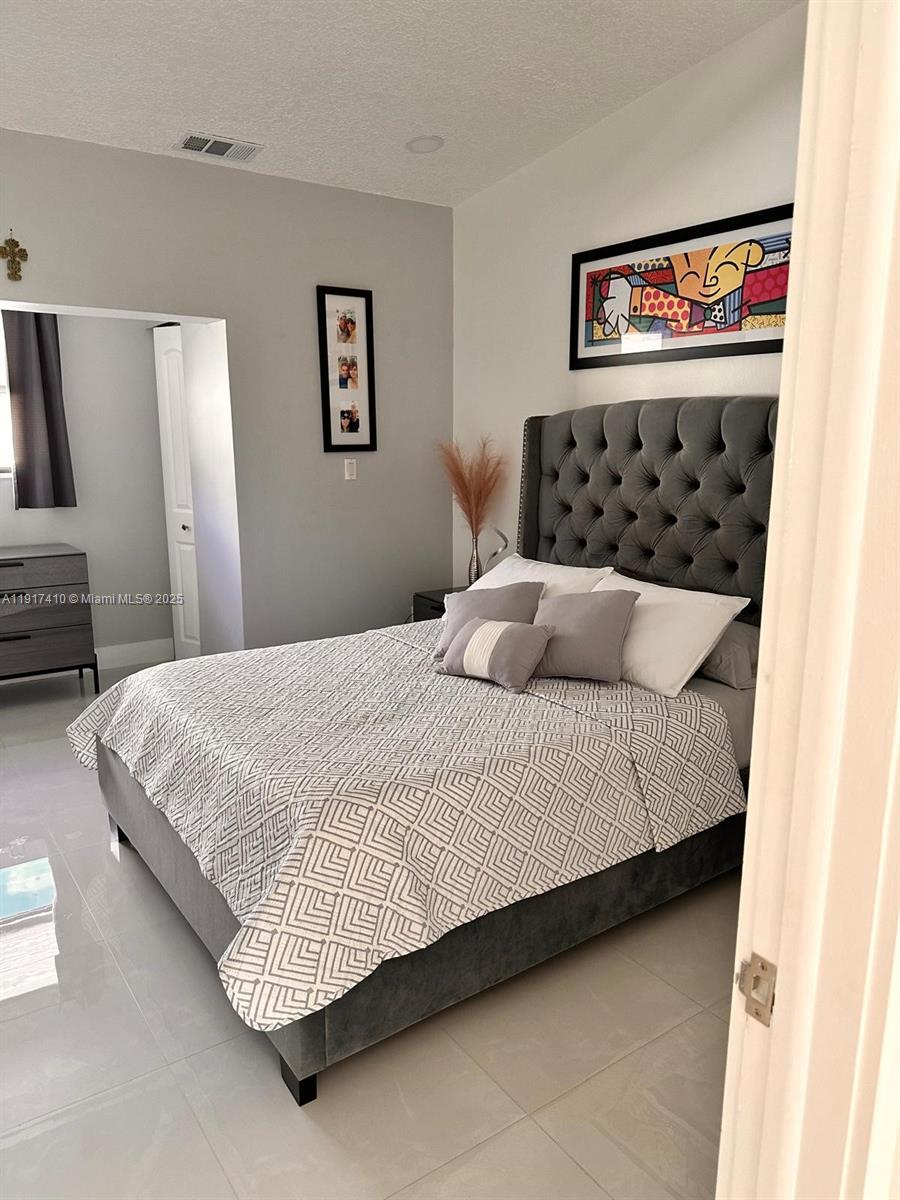 2211 W 53rd Pl # 2225