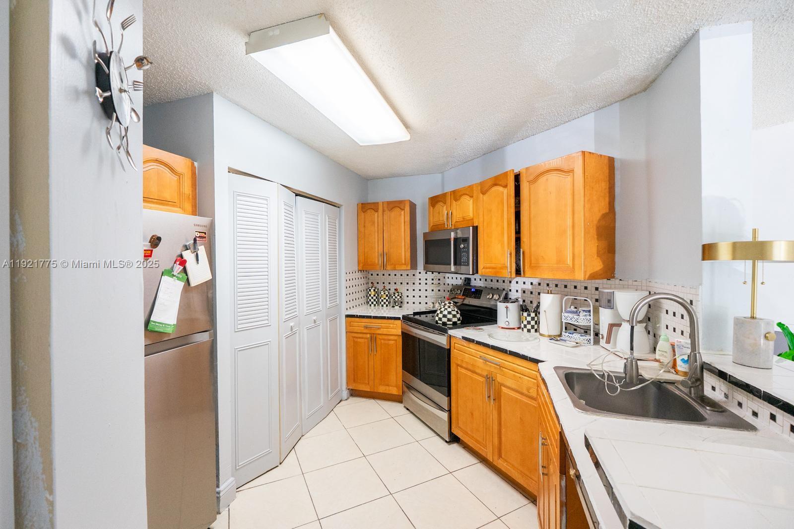 6276 NW 186th St # 112