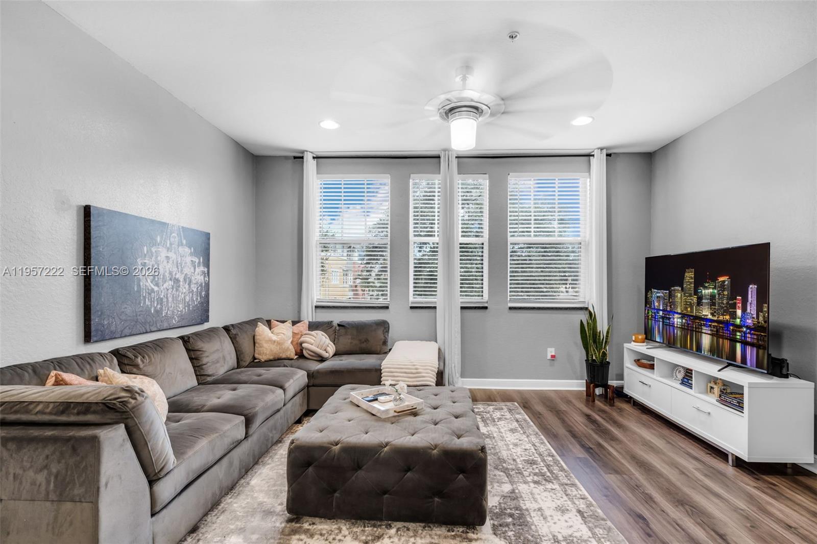 447 Corte Madera Ln # 3