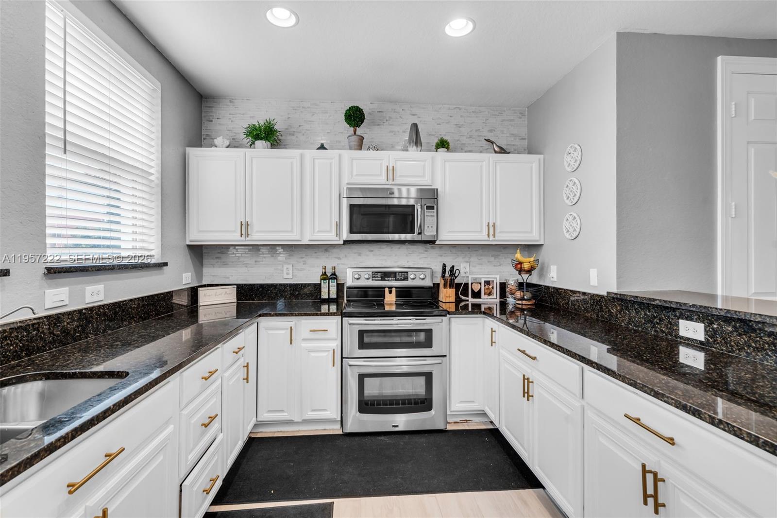 447 Corte Madera Ln # 3