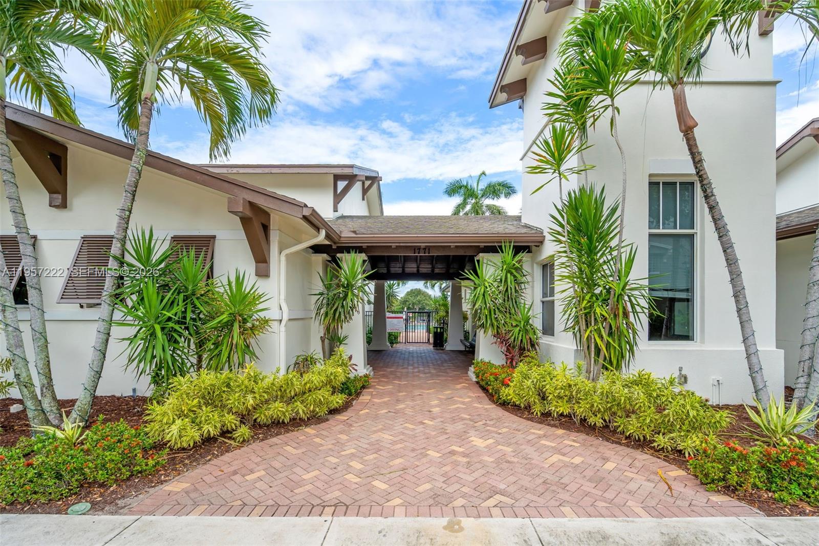 447 Corte Madera Ln # 3