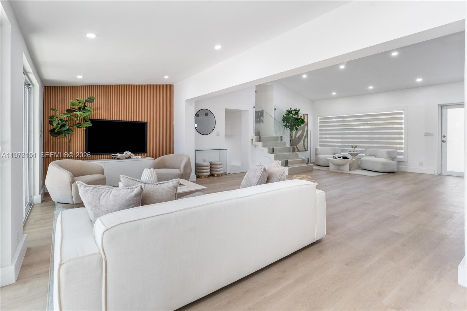 2548 Tortugas Ln