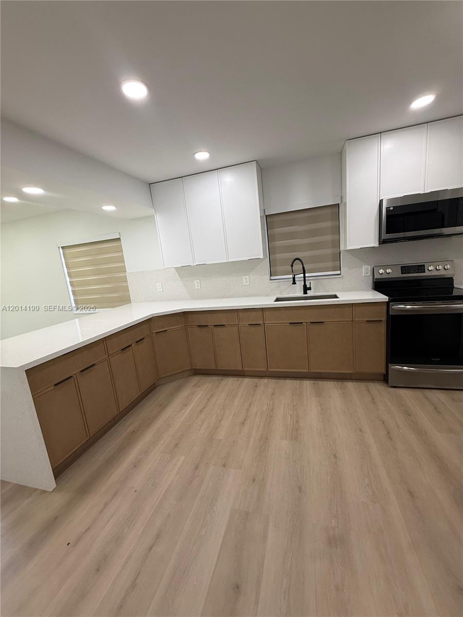 2951 NW 57th St