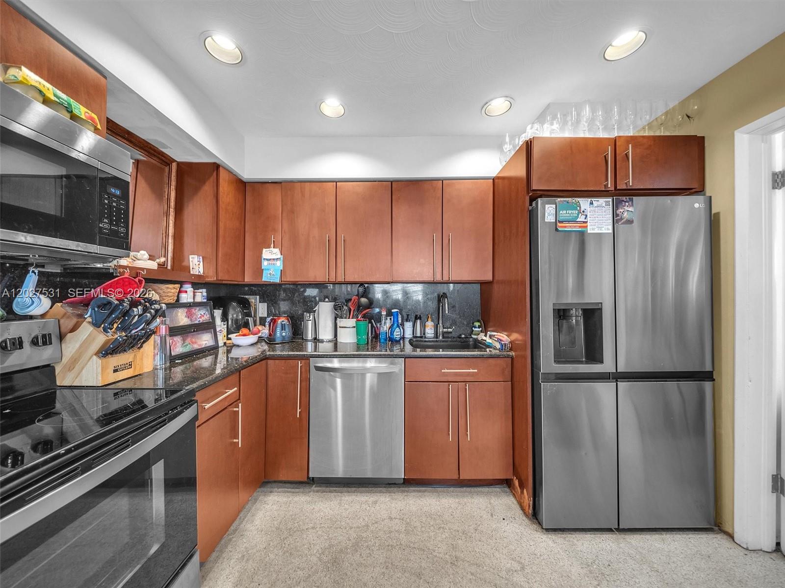 4321 NE 15th Ter