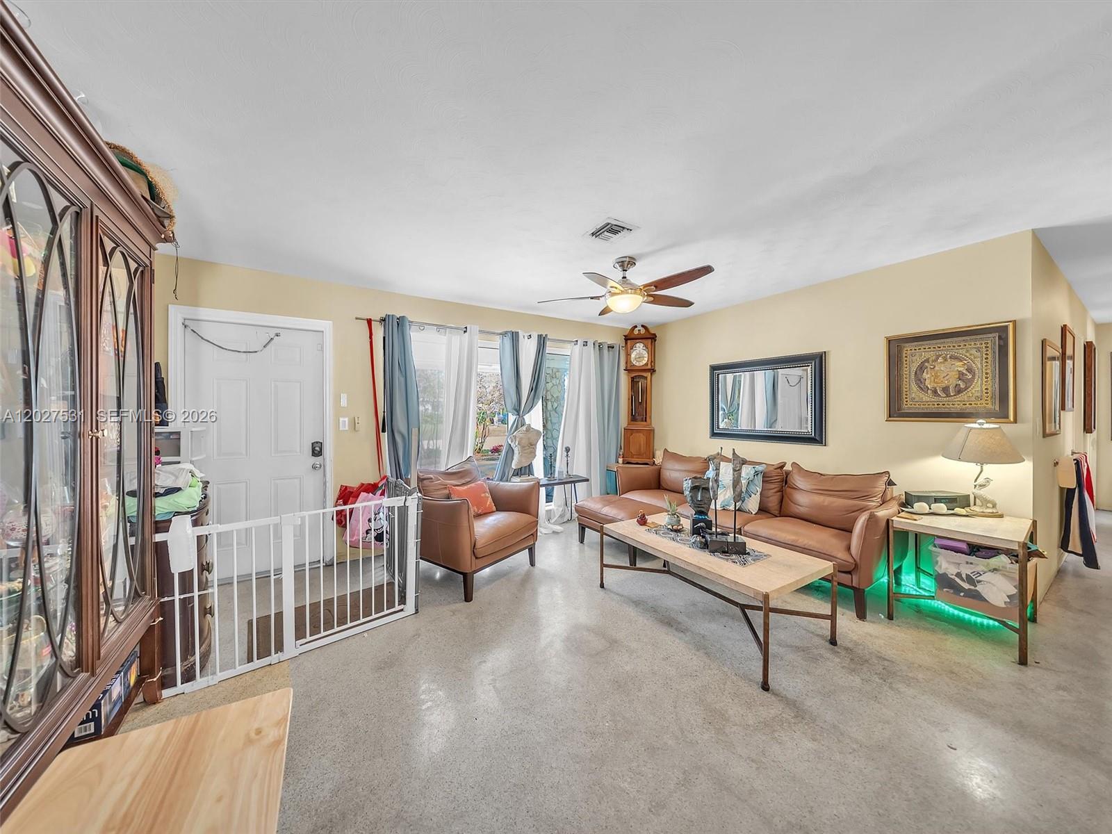 4321 NE 15th Ter