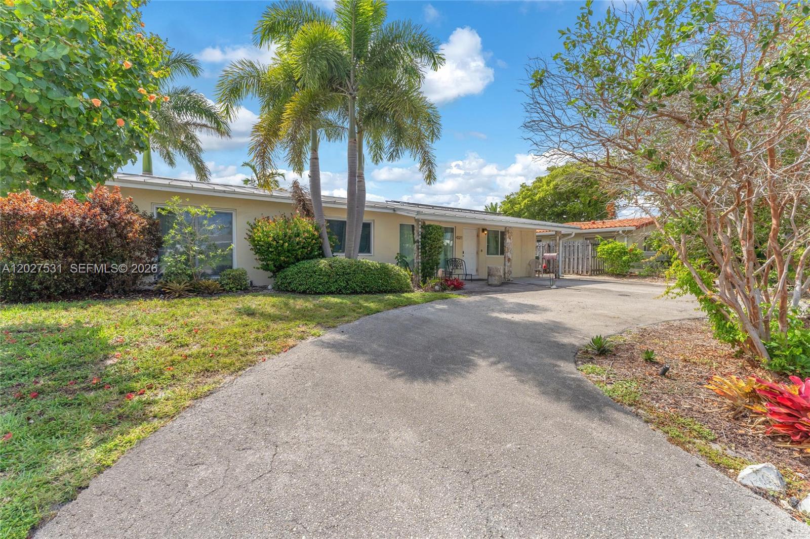 4321 NE 15th Ter