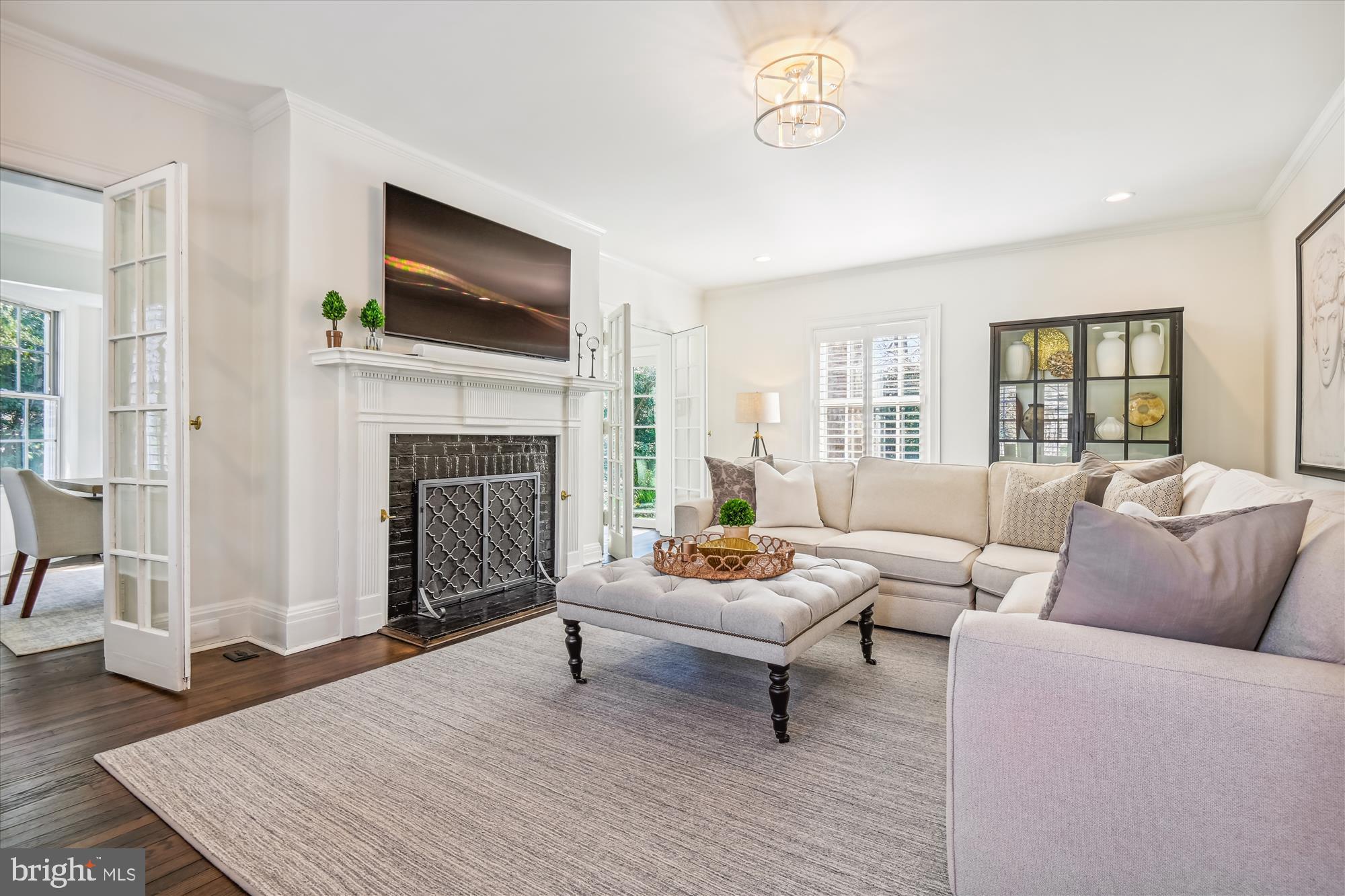 30 Whitfield Rd