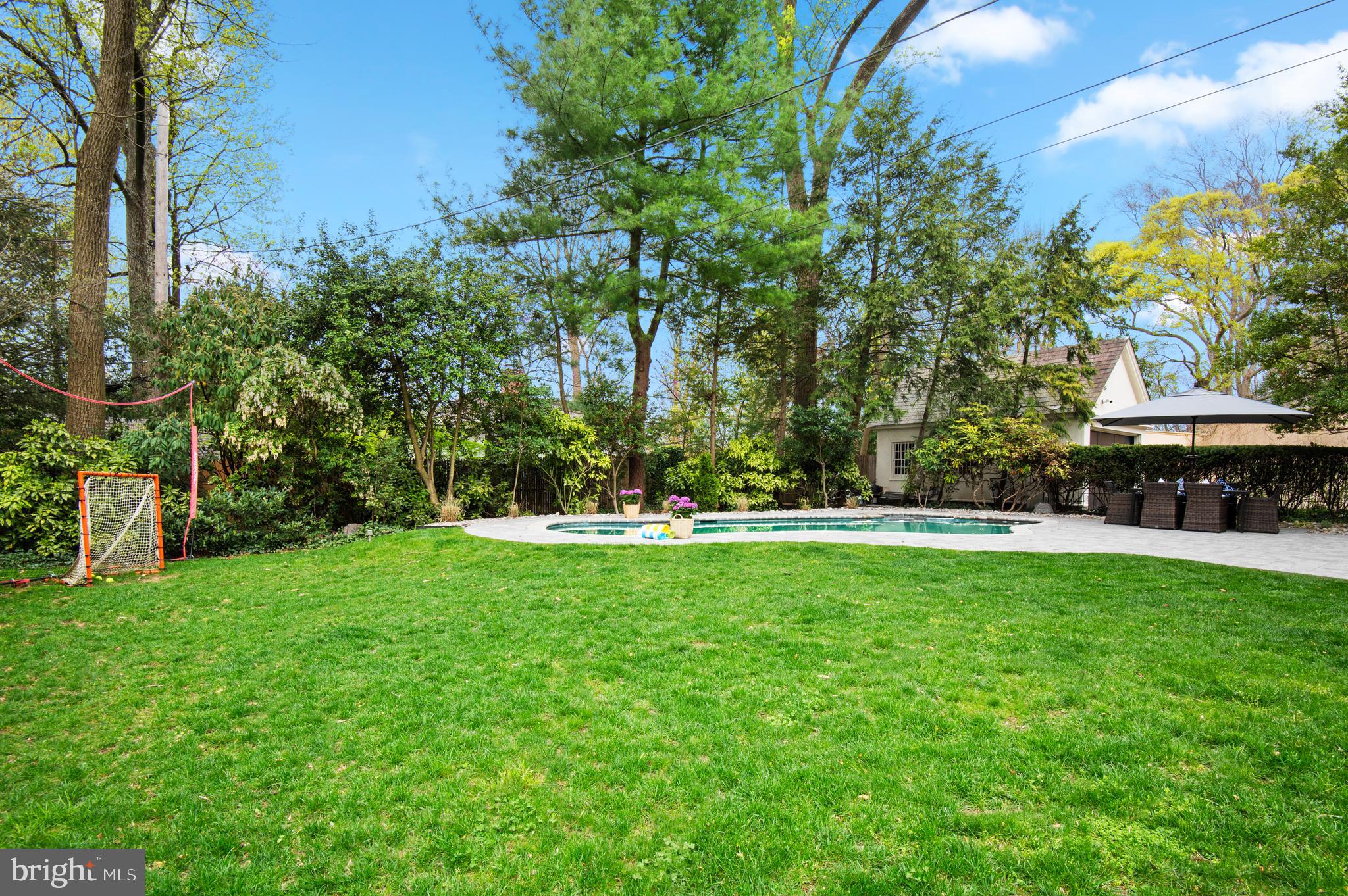 30 Whitfield Rd