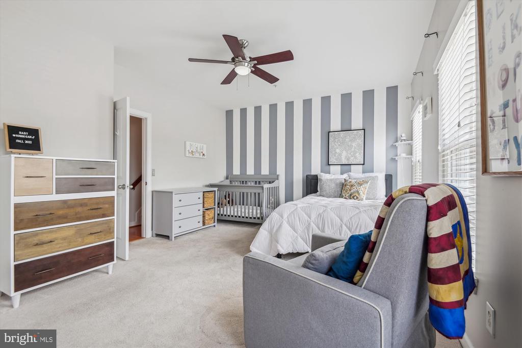 2342 Cambridge Walk