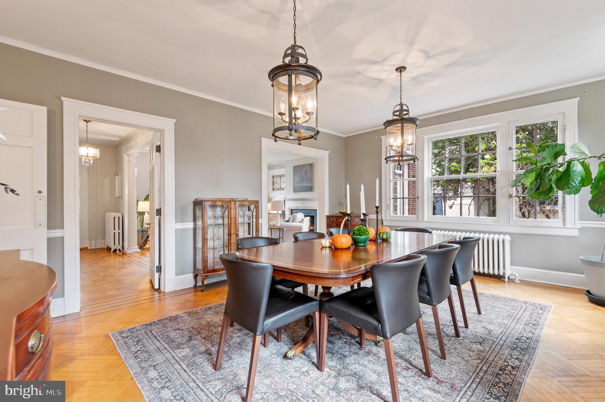 4334 N CHARLES STREET