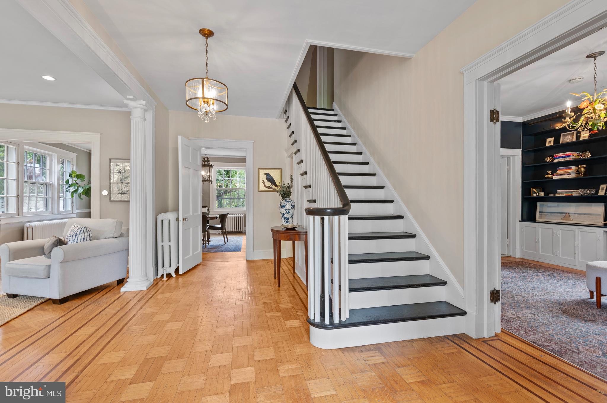 4334 N CHARLES STREET