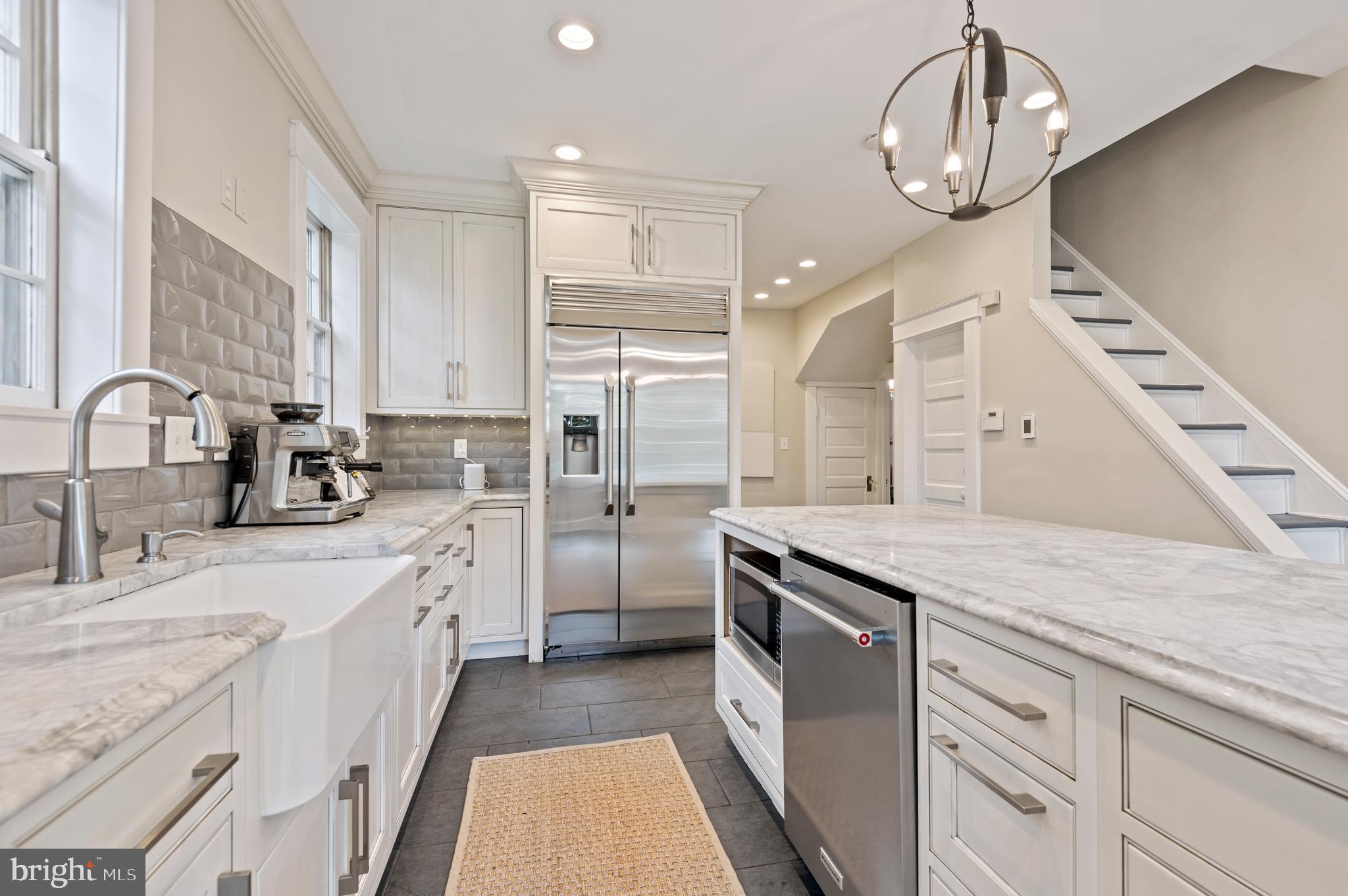 4334 N CHARLES STREET