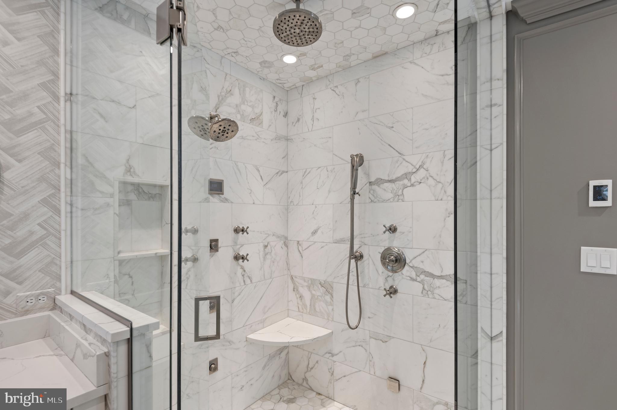 4334 N CHARLES STREET