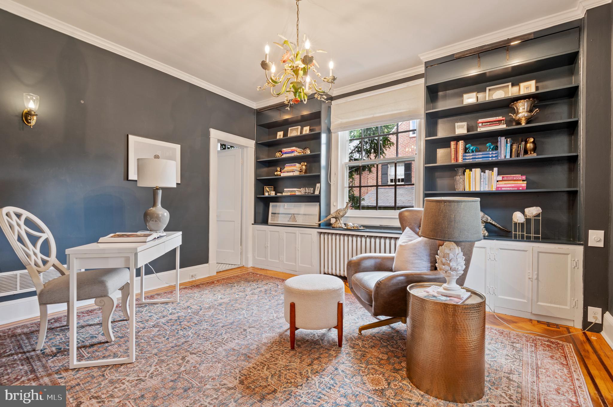 4334 N CHARLES STREET