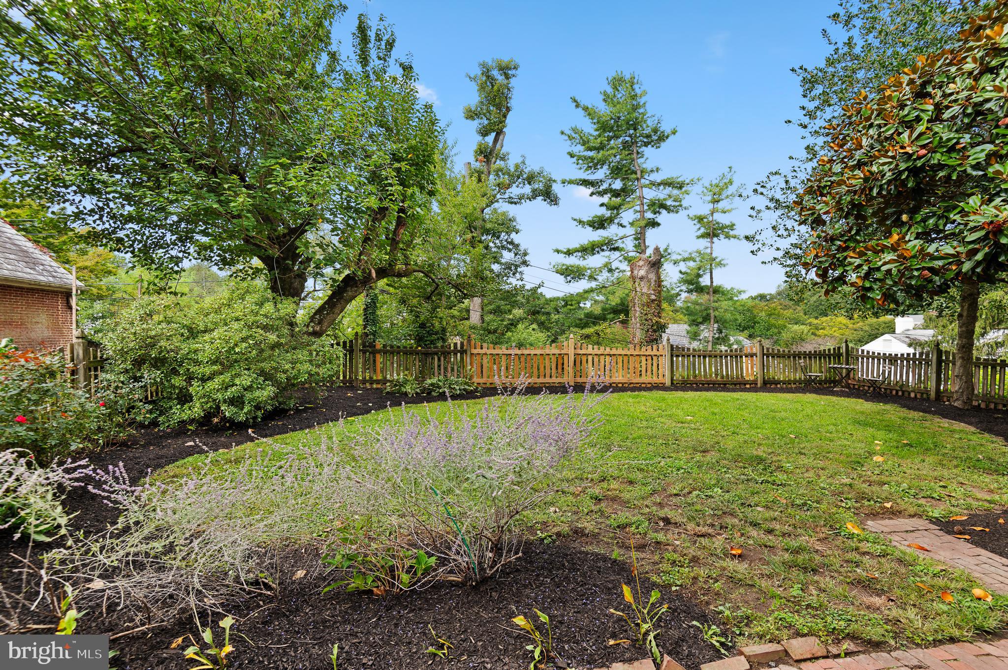 4334 N CHARLES STREET